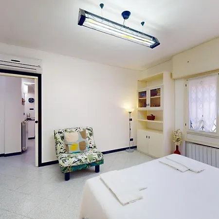 Casa Anna - By Ligooria Pietra Ligure