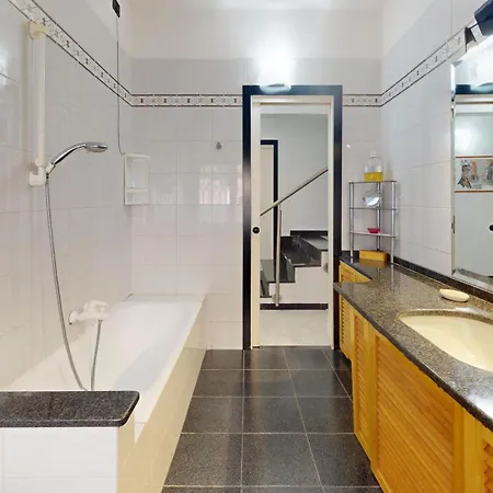 Casa Anna - By Ligooria Apartment *